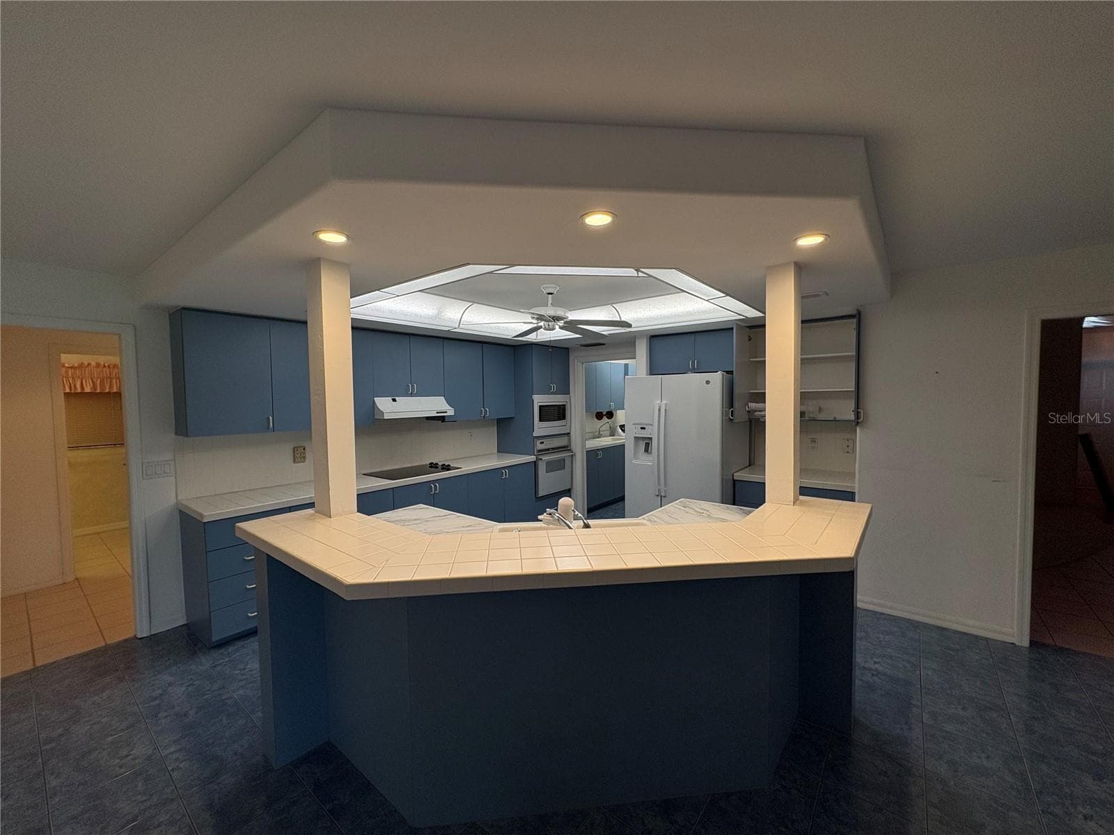 Kitchen - 4328 COUNTRY CLUB BLVD, CAPE CORAL