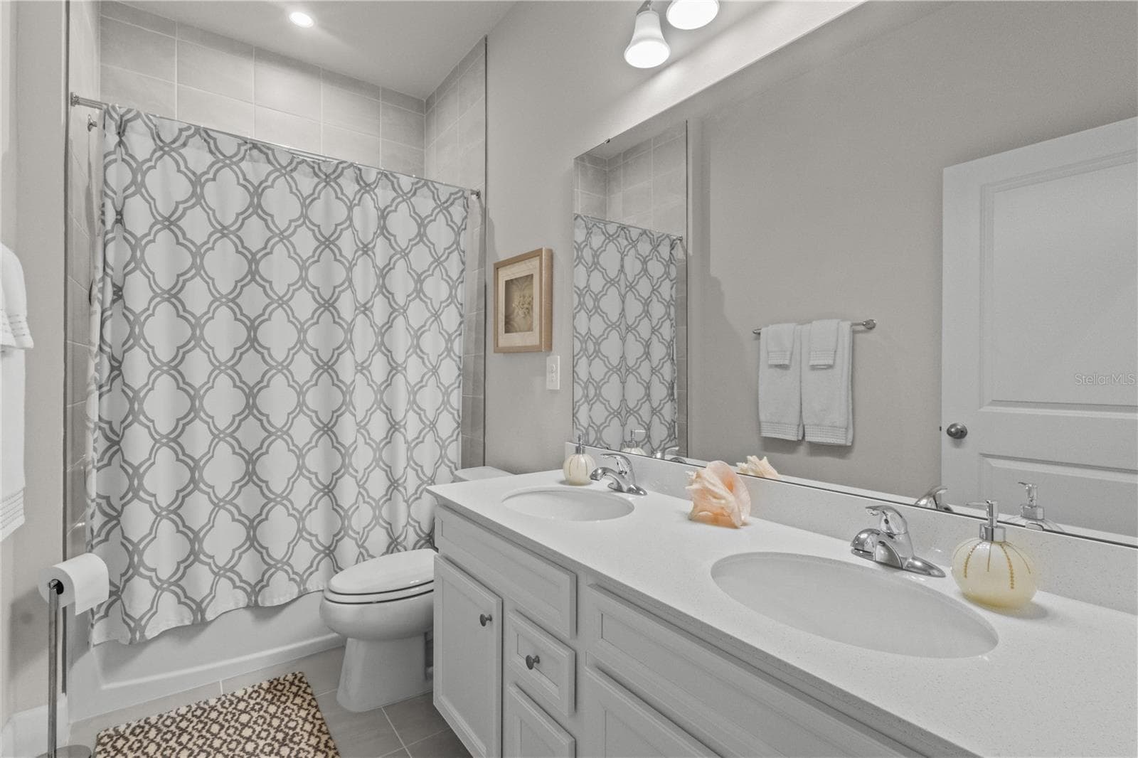 Single Family Residence at 16891 CASTORO DR, PORT CHARLOTTE, photo 15 of 42