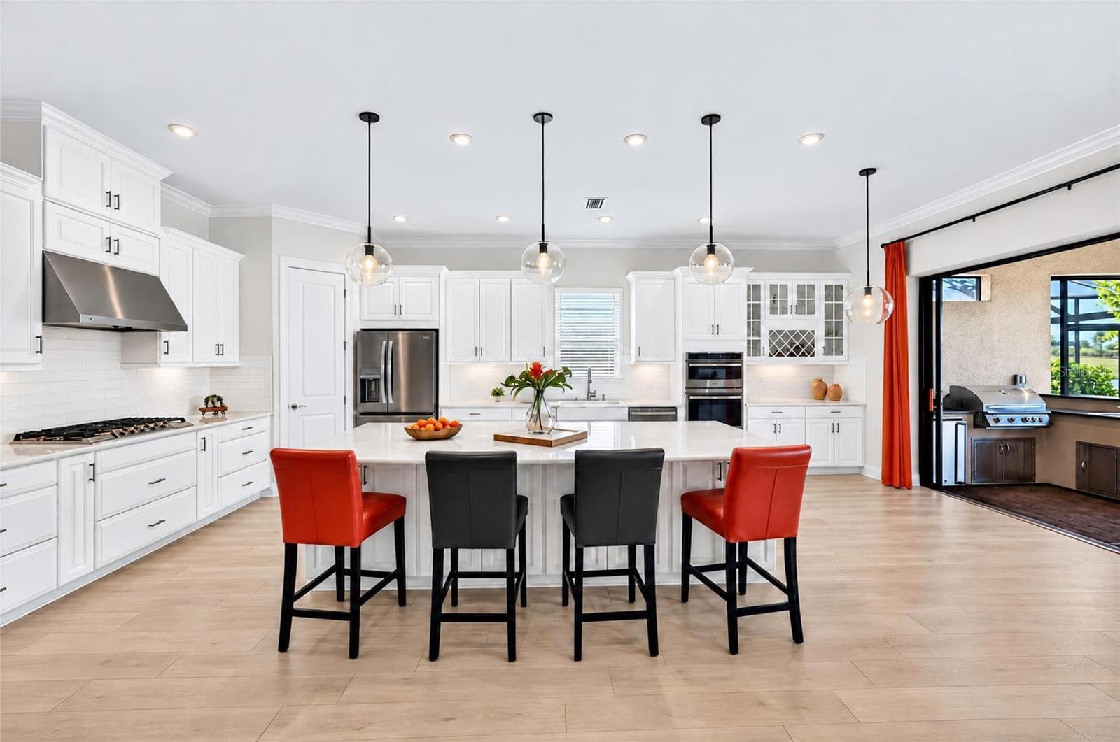 Gourmet Kitchen - 15410 DERNA TER, BRADENTON