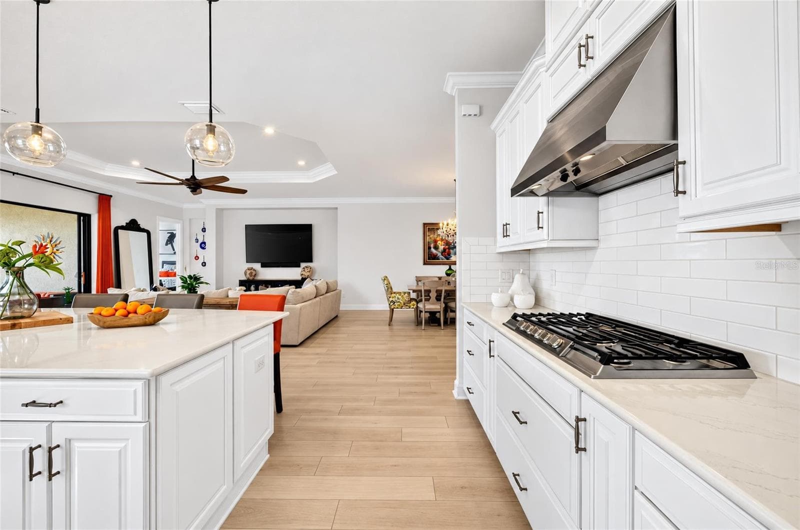 Gourmet Kitchen - 15410 DERNA TER, BRADENTON