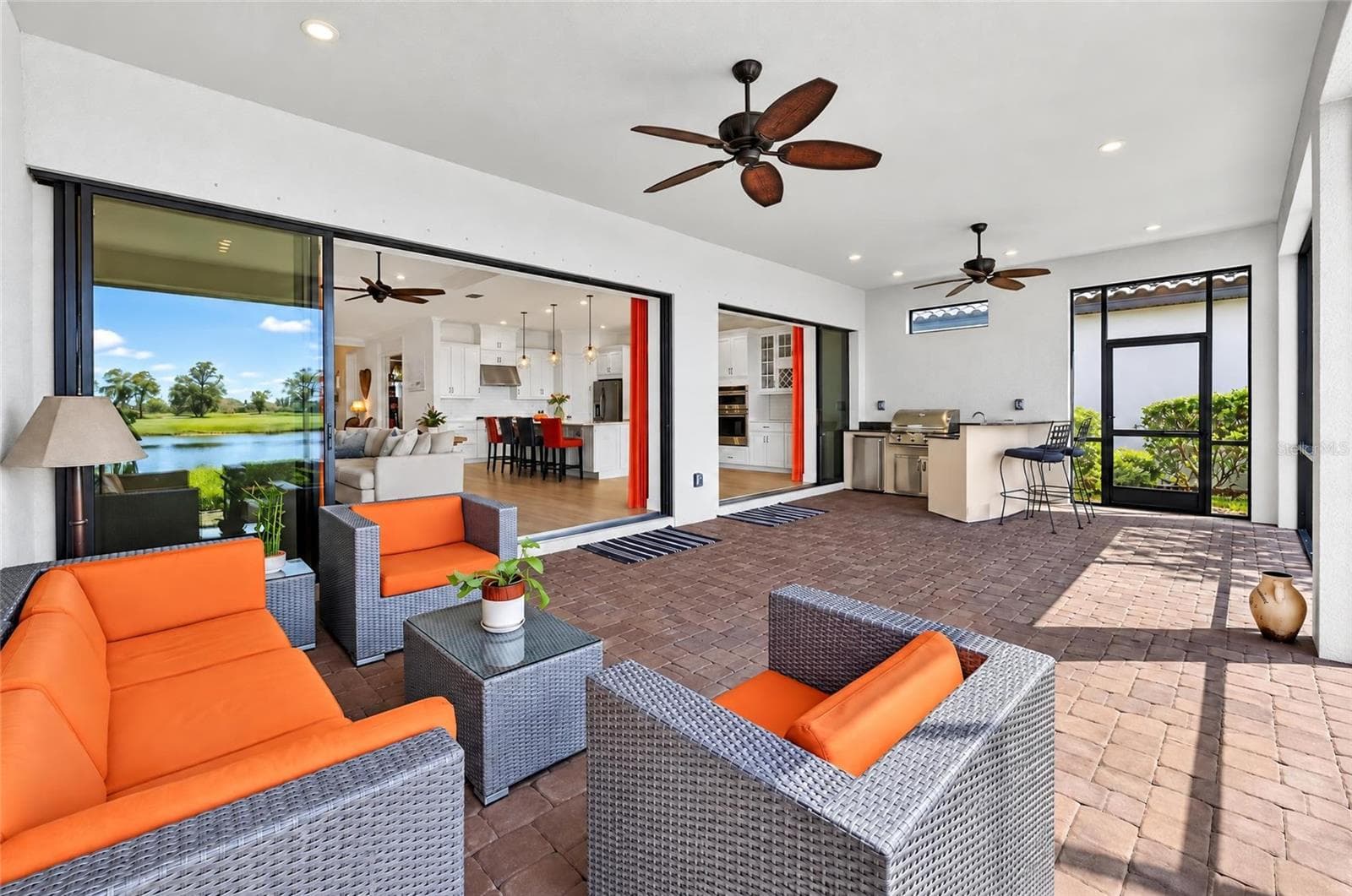 Lanai - 15410 DERNA TER, BRADENTON