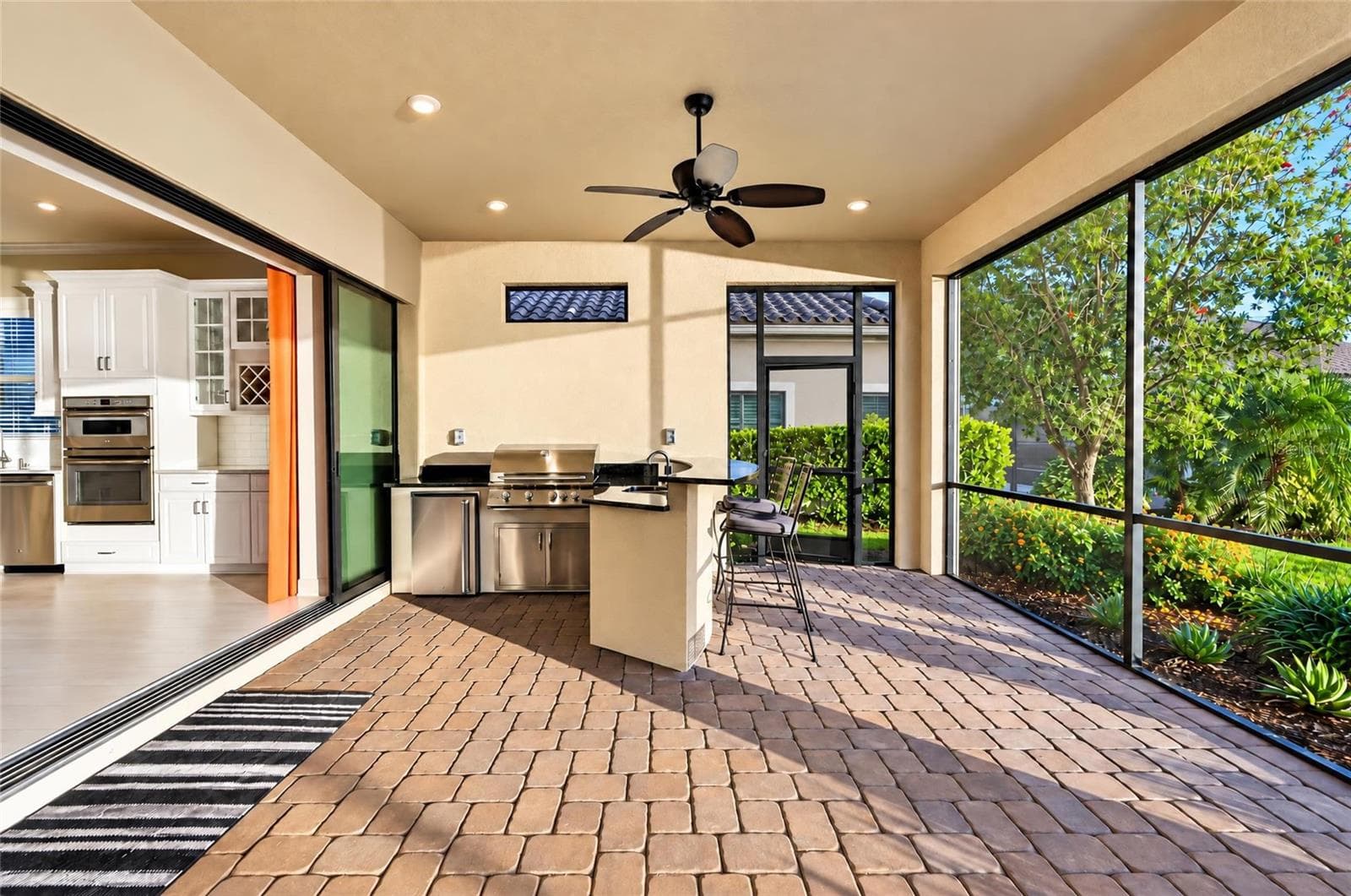 Lanai - 15410 DERNA TER, BRADENTON