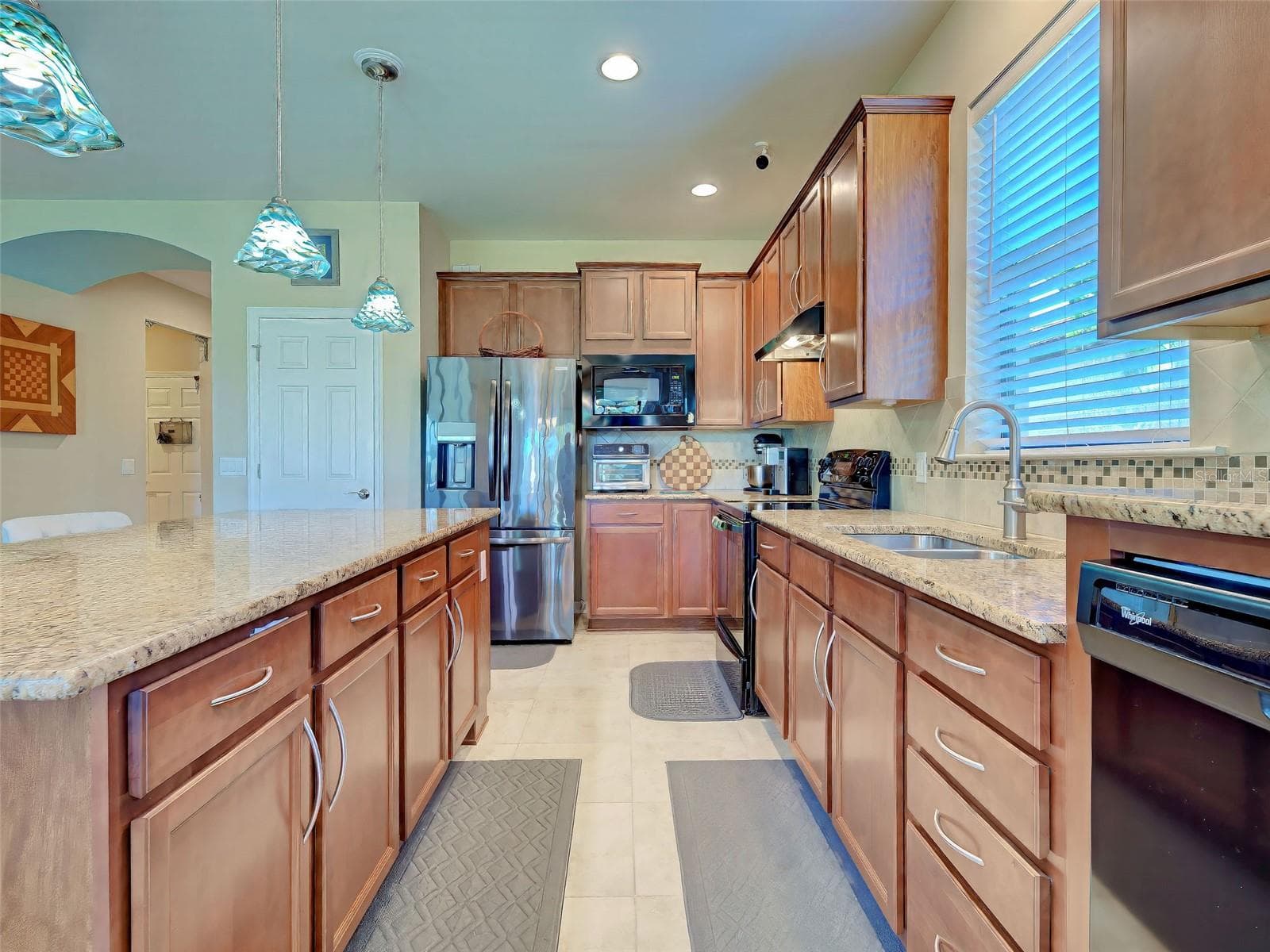 Single Family Residence at 19831 ORTONA ST, VENICE, photo 23 of 64