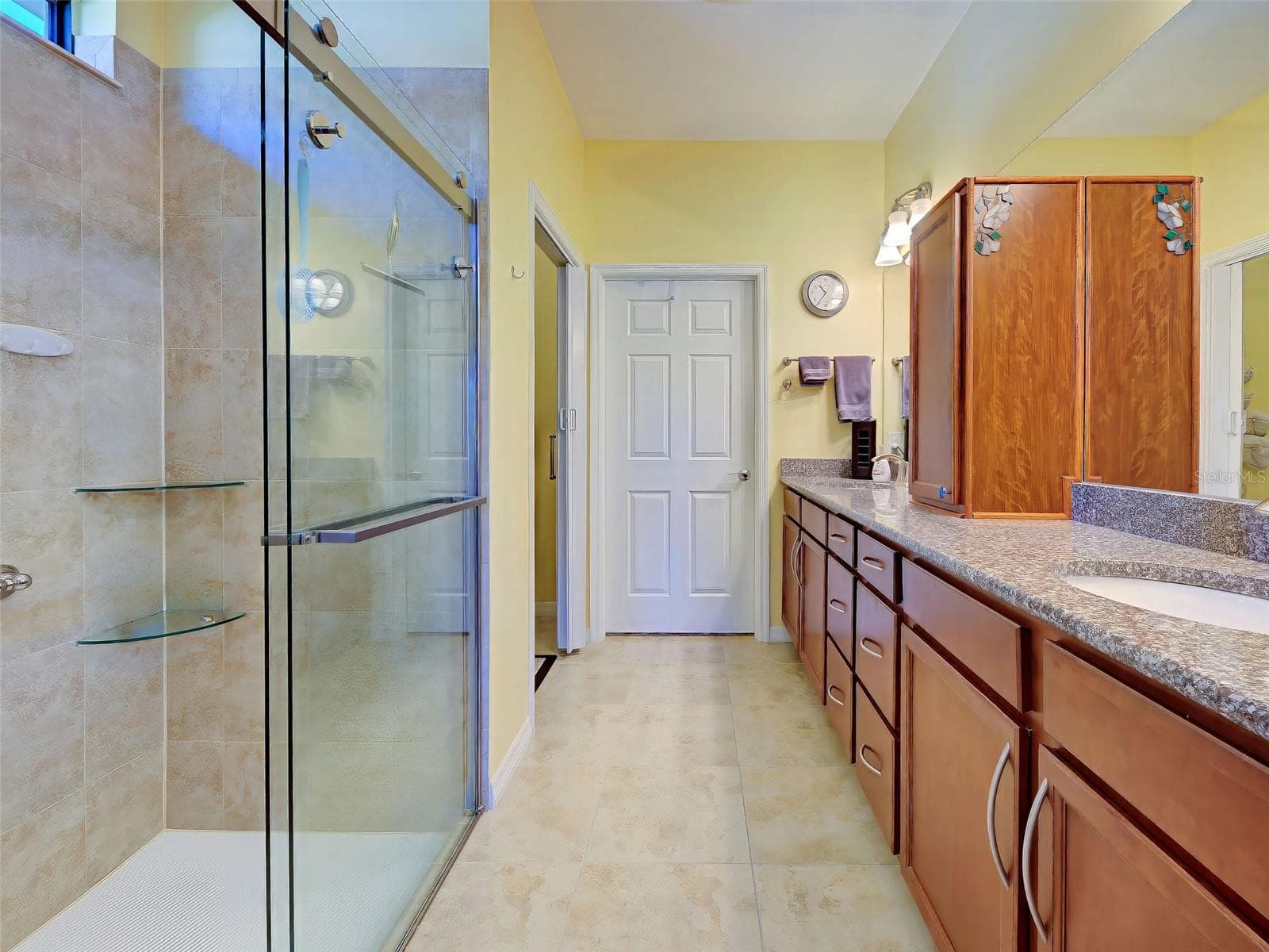 Single Family Residence at 19831 ORTONA ST, VENICE, photo 28 of 64