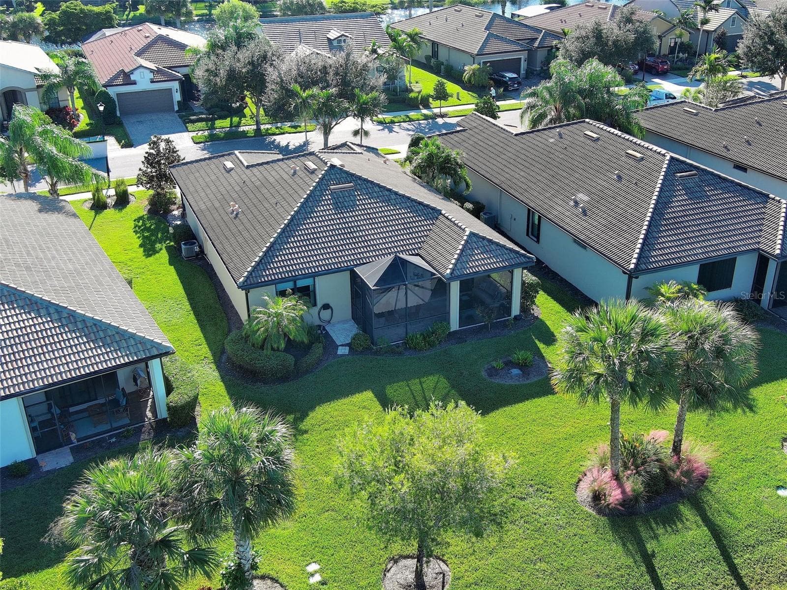 Single Family Residence at 19831 ORTONA ST, VENICE, photo 37 of 64