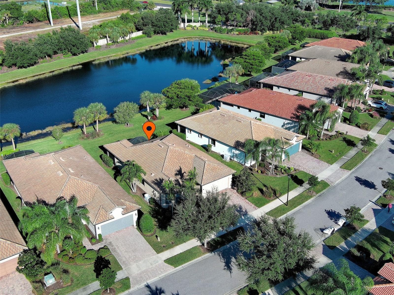 Single Family Residence at 19831 ORTONA ST, VENICE, photo 38 of 64