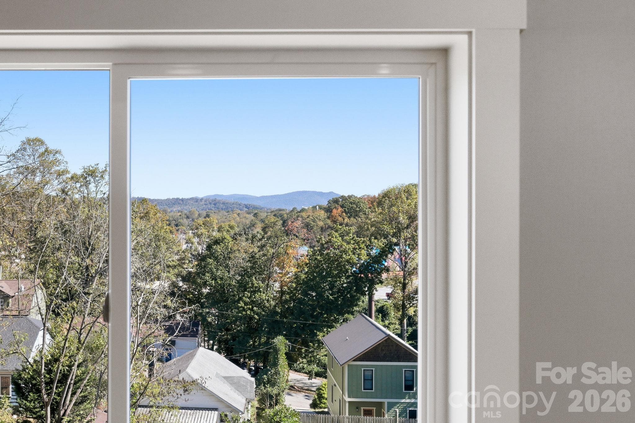 Wake up to the sunrise every morning - 20 Laurel Loop, Asheville