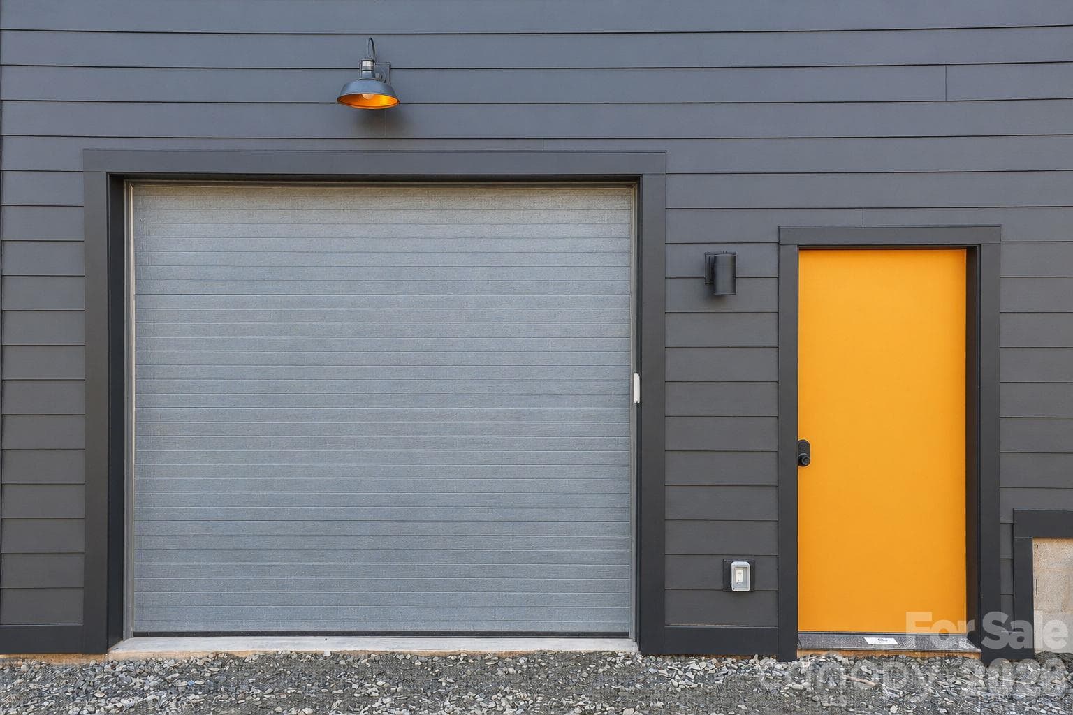 Oversized one car garage and interior and exterior access make for convenient parking - 20 Laurel Loop, Asheville