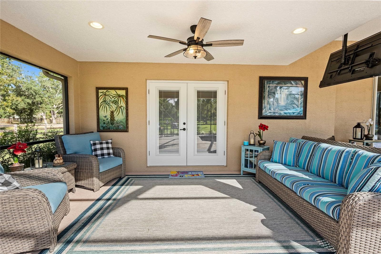 Single Family Residence at 2402 N STAMPEDE DR, BEVERLY HILLS, photo 31 of 44