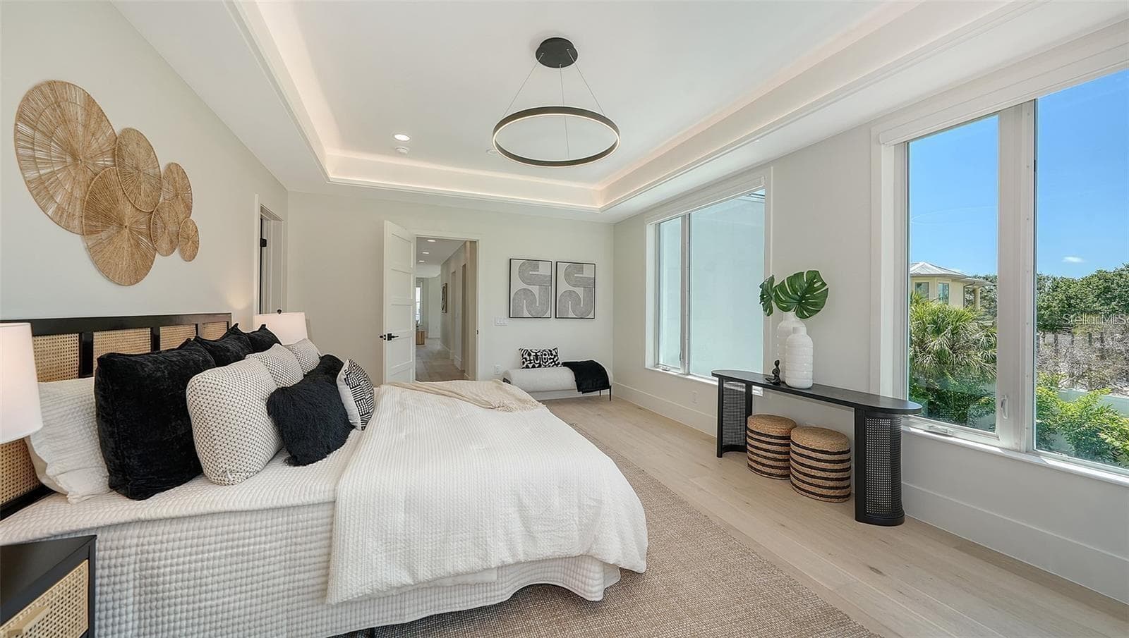 Primary bedroom - 8800 MIDNIGHT PASS RD, SARASOTA