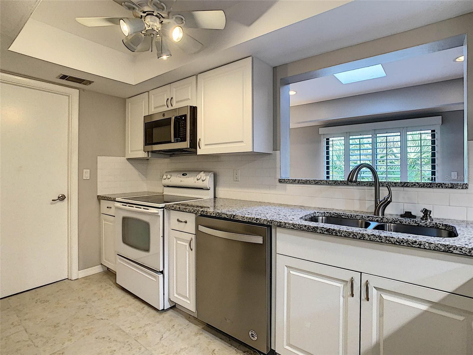 Single Family Residence at 697 SAINT ANDREWS CIR, NEW SMYRNA BEACH, photo 10 of 45
