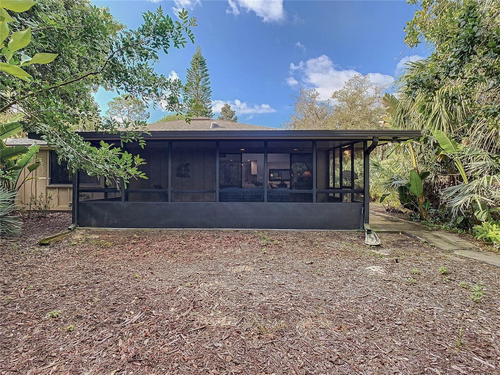 Single Family Residence at 697 SAINT ANDREWS CIR, NEW SMYRNA BEACH, photo 31 of 45