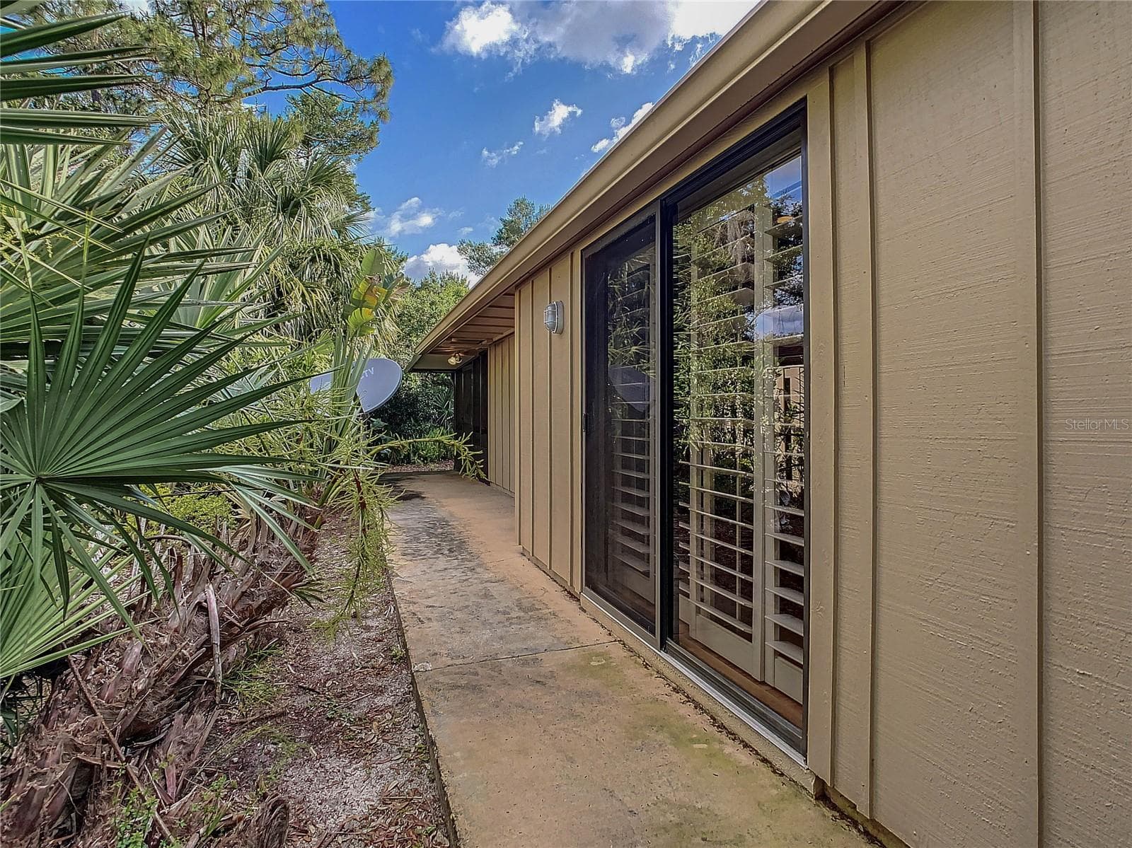 Single Family Residence at 697 SAINT ANDREWS CIR, NEW SMYRNA BEACH, photo 32 of 45