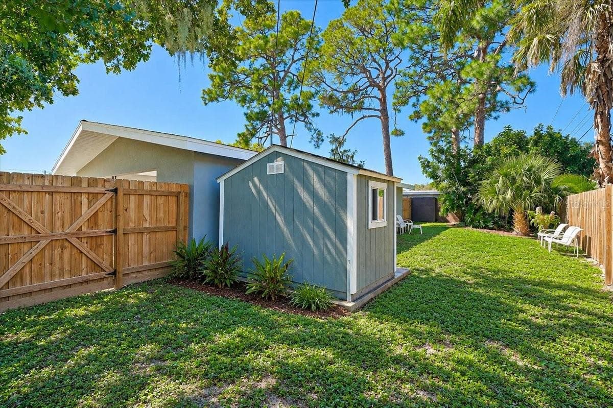 Single Family Residence at 3103 BROWNING ST, SARASOTA, photo 22 of 35