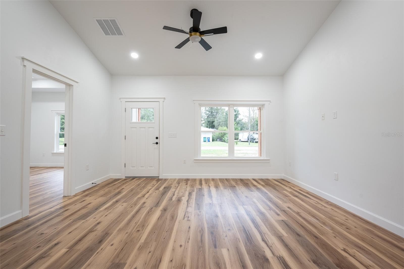 Single Family Residence at 26567 SW 4TH AVE, NEWBERRY, photo 6 of 23