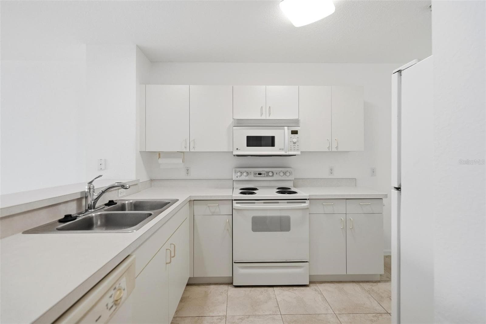 Condominium at 19345 WATER OAK DR #106, PORT CHARLOTTE, photo 18 of 54