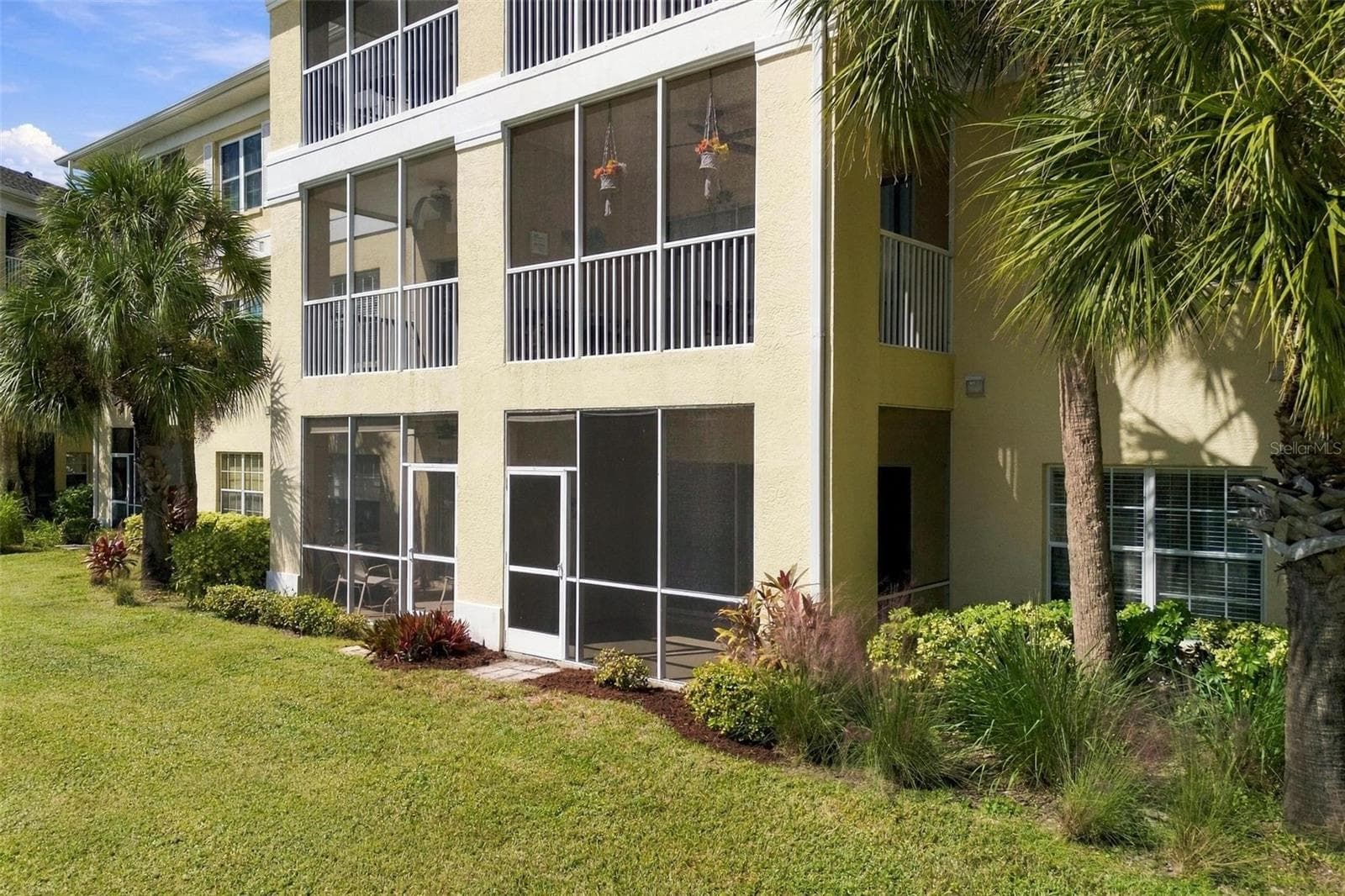 Condominium at 19345 WATER OAK DR #106, PORT CHARLOTTE, photo 38 of 54