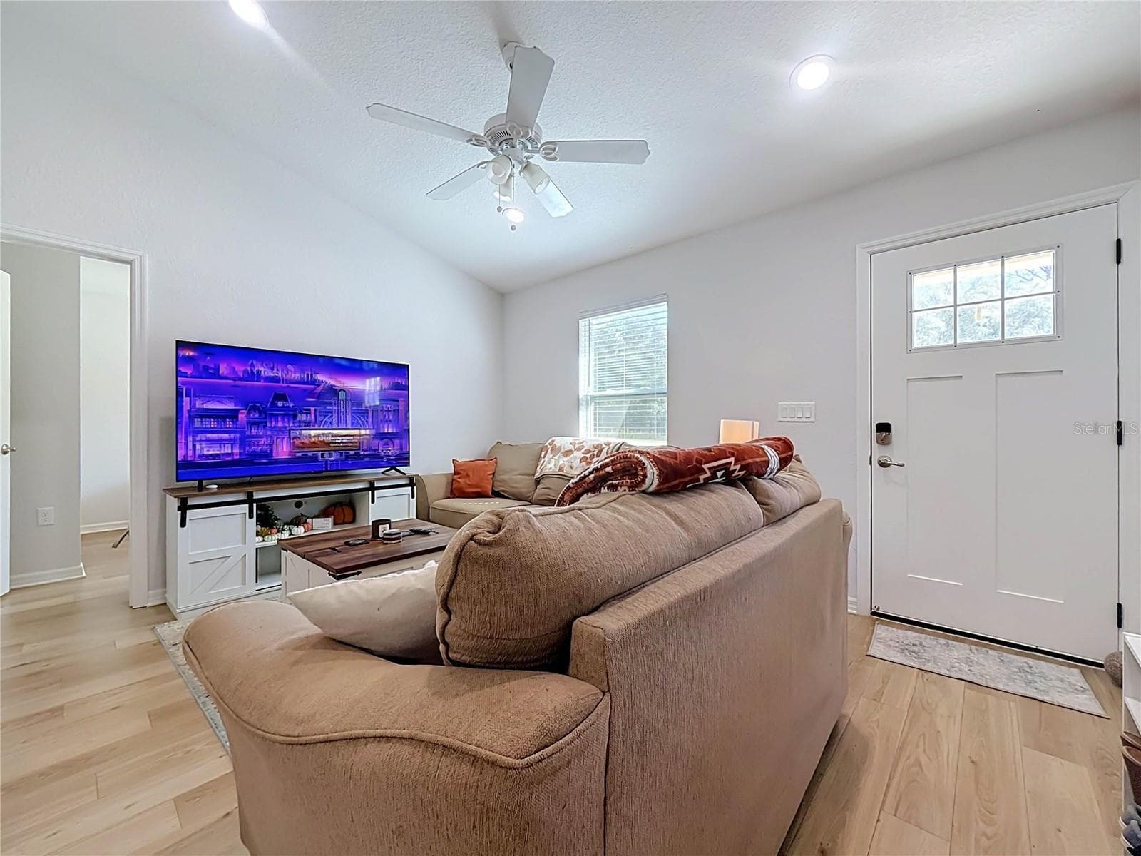 Single Family Residence at 22787 SW BEACH BLVD, DUNNELLON, photo 6 of 56