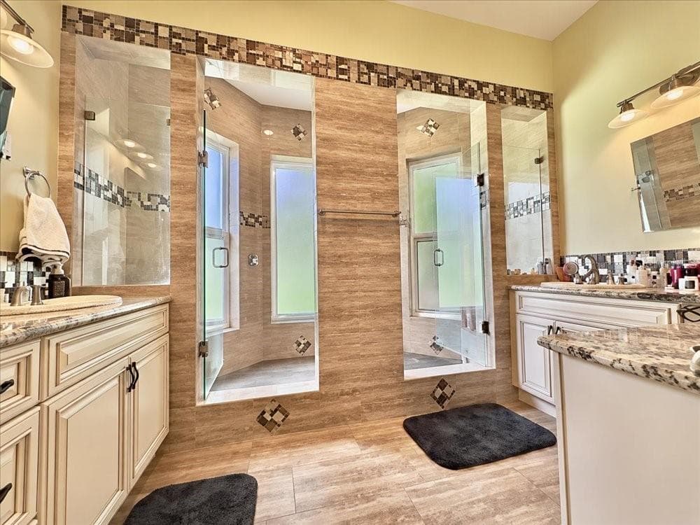 Primary Bathroom - 3900 REAVES RD, KISSIMMEE