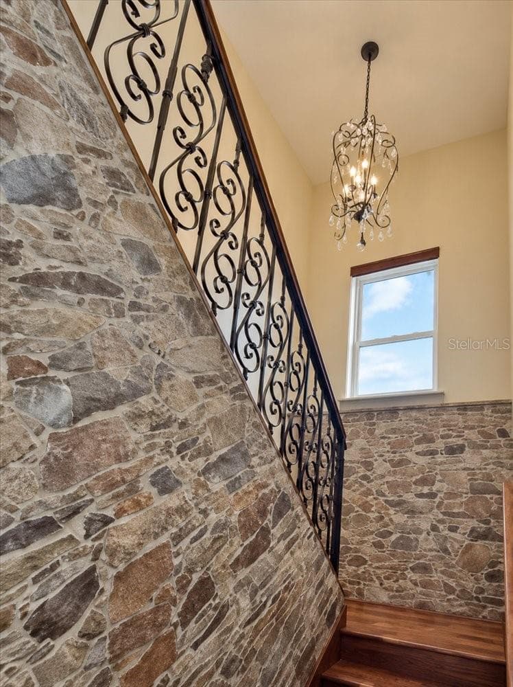 Staircase - 3900 REAVES RD, KISSIMMEE