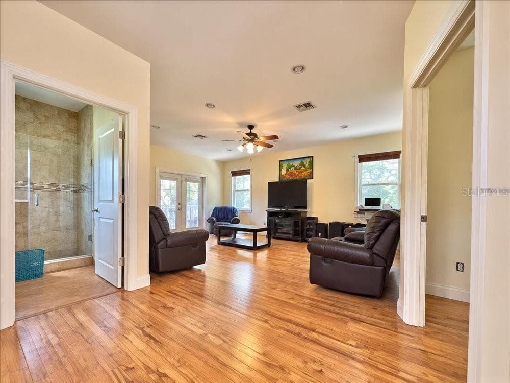Upstairs Loft - 3900 REAVES RD, KISSIMMEE