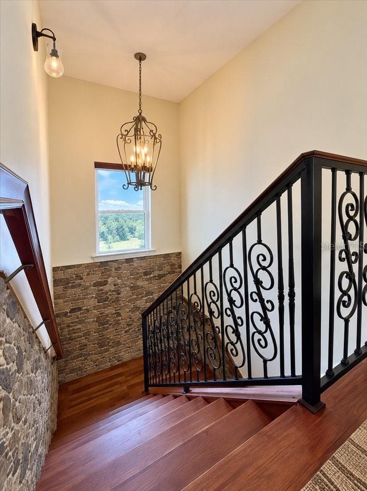 Staircase - 3900 REAVES RD, KISSIMMEE