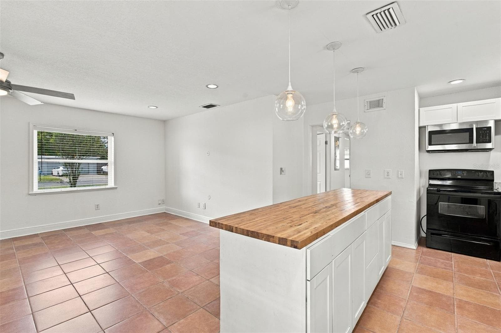 Single Family Residence at 3021 TOURAINE AVE, ORLANDO, photo 14 of 34