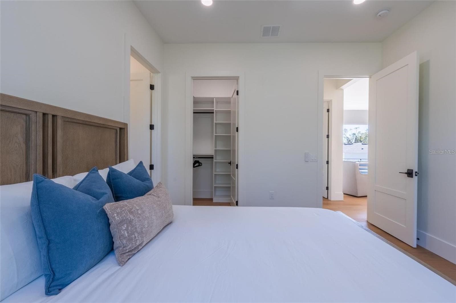 Guest bedroom - 2420 FLOYD ST, SARASOTA