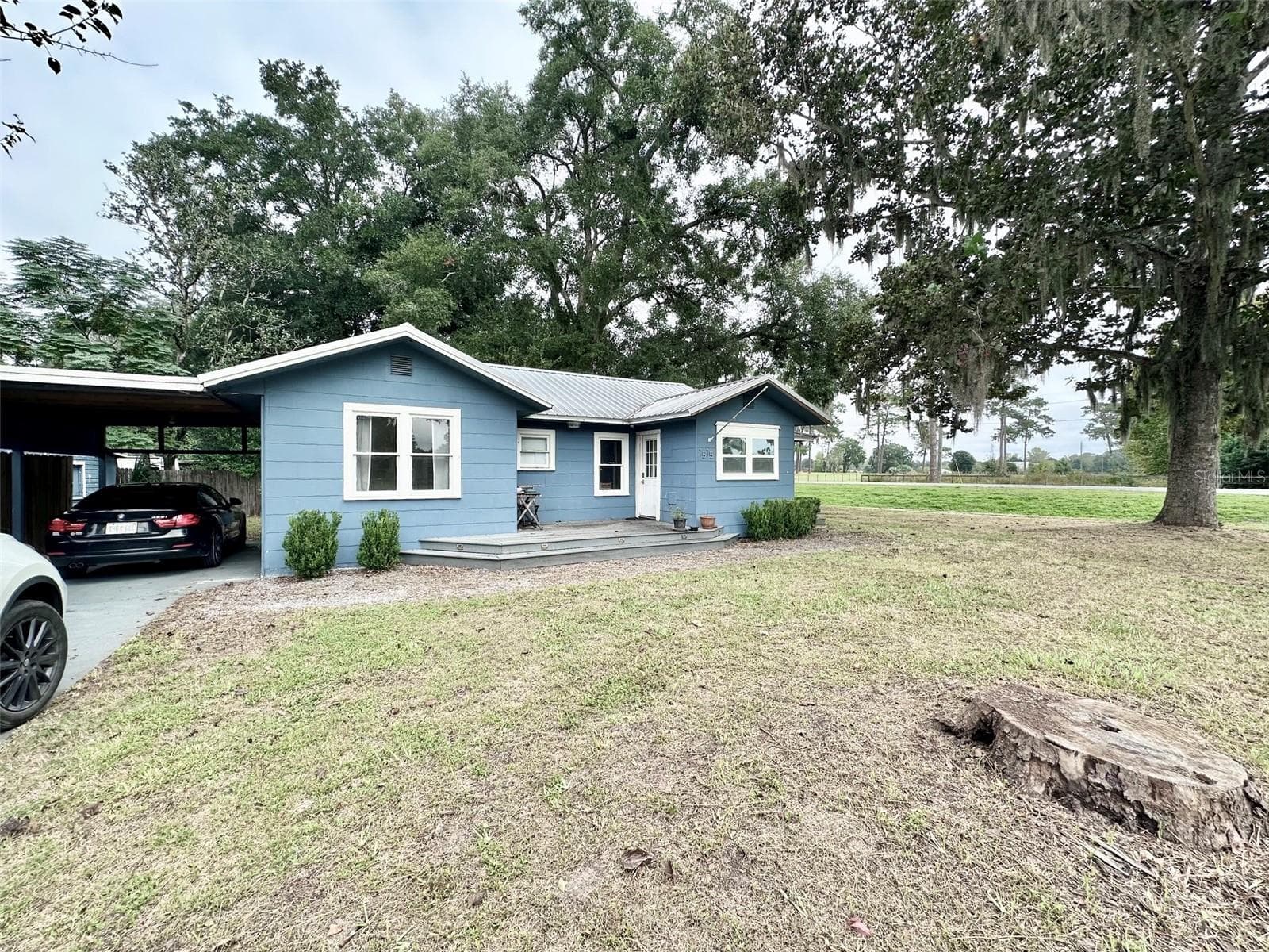 Single Family Residence at 1515 NE 55TH ST, OCALA, photo 2 of 13