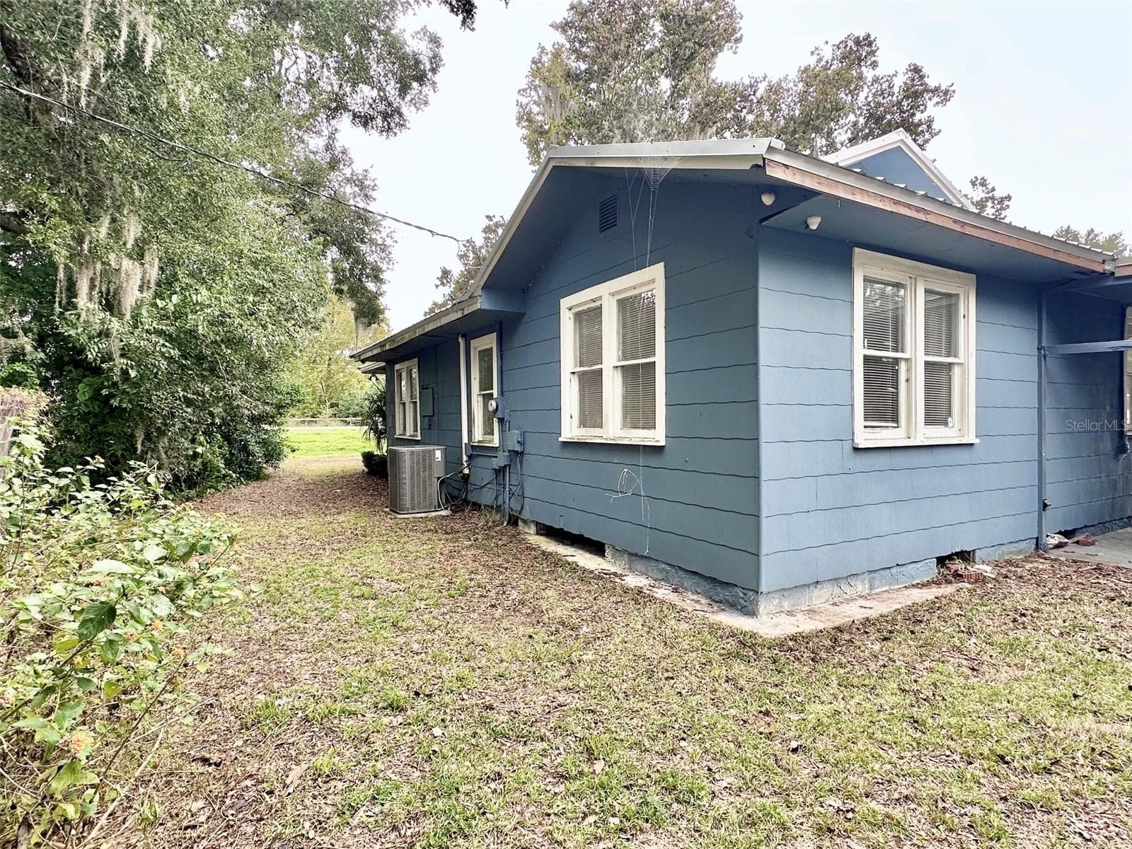 Single Family Residence at 1515 NE 55TH ST, OCALA, photo 3 of 13