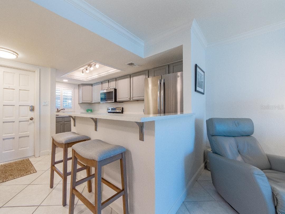 Condominium at 205 DOLPHIN PT #6, CLEARWATER, photo 5 of 31