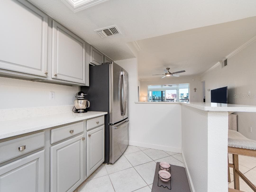 Condominium at 205 DOLPHIN PT #6, CLEARWATER, photo 7 of 31