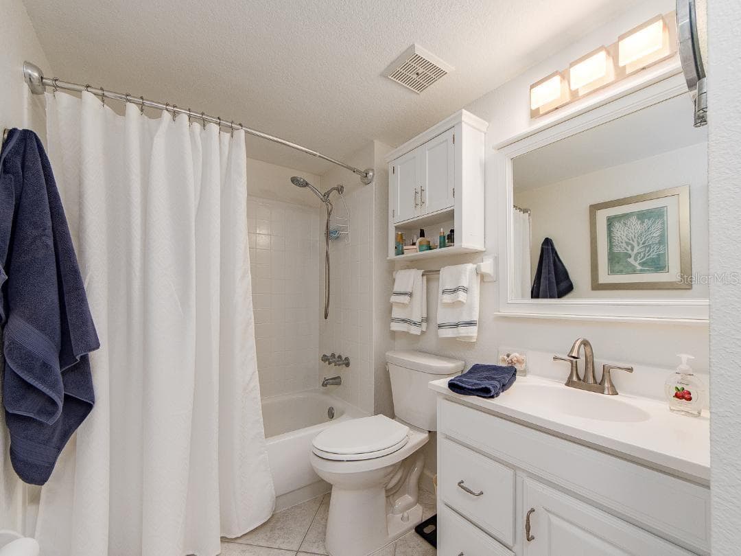 Primary Bath - 205 DOLPHIN PT #6, CLEARWATER