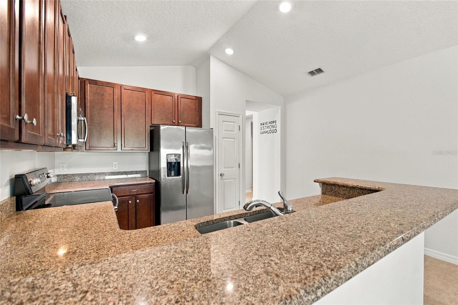 Single Family Residence at 625 OGELTHORPE DR, DAVENPORT, photo 19 of 43