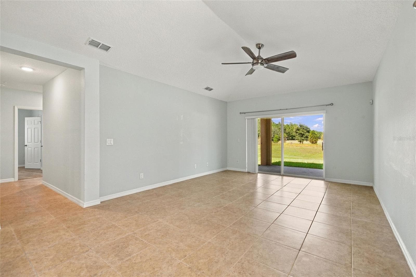 Single Family Residence at 625 OGELTHORPE DR, DAVENPORT, photo 21 of 43
