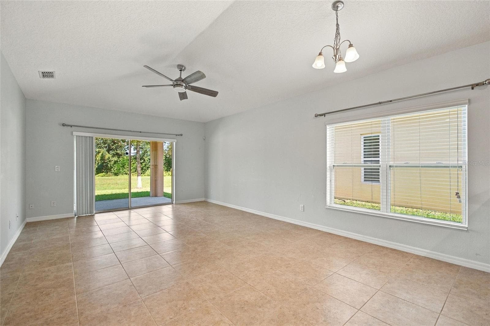 Single Family Residence at 625 OGELTHORPE DR, DAVENPORT, photo 23 of 43