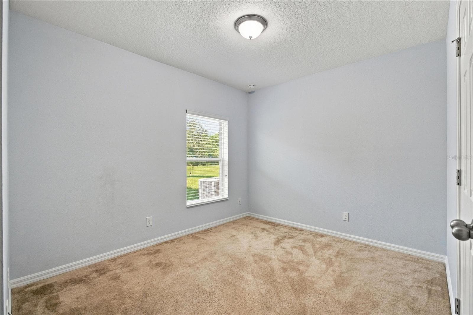 Single Family Residence at 625 OGELTHORPE DR, DAVENPORT, photo 31 of 43