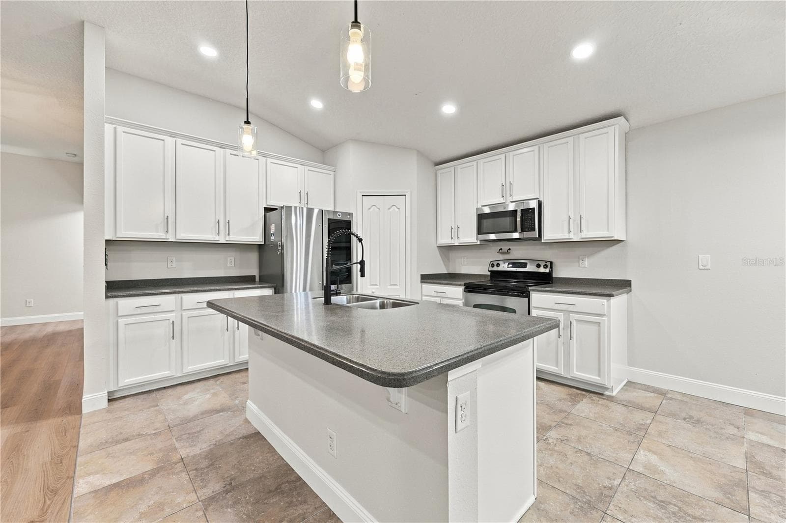 Single Family Residence at 466 W NEW ENGLAND DR, ELKTON, photo 12 of 34