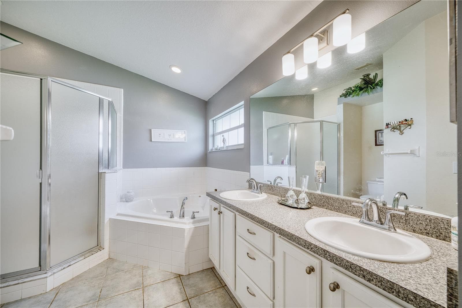 Single Family Residence at 2234 SUMMER RAYE CT, ST CLOUD, photo 14 of 40