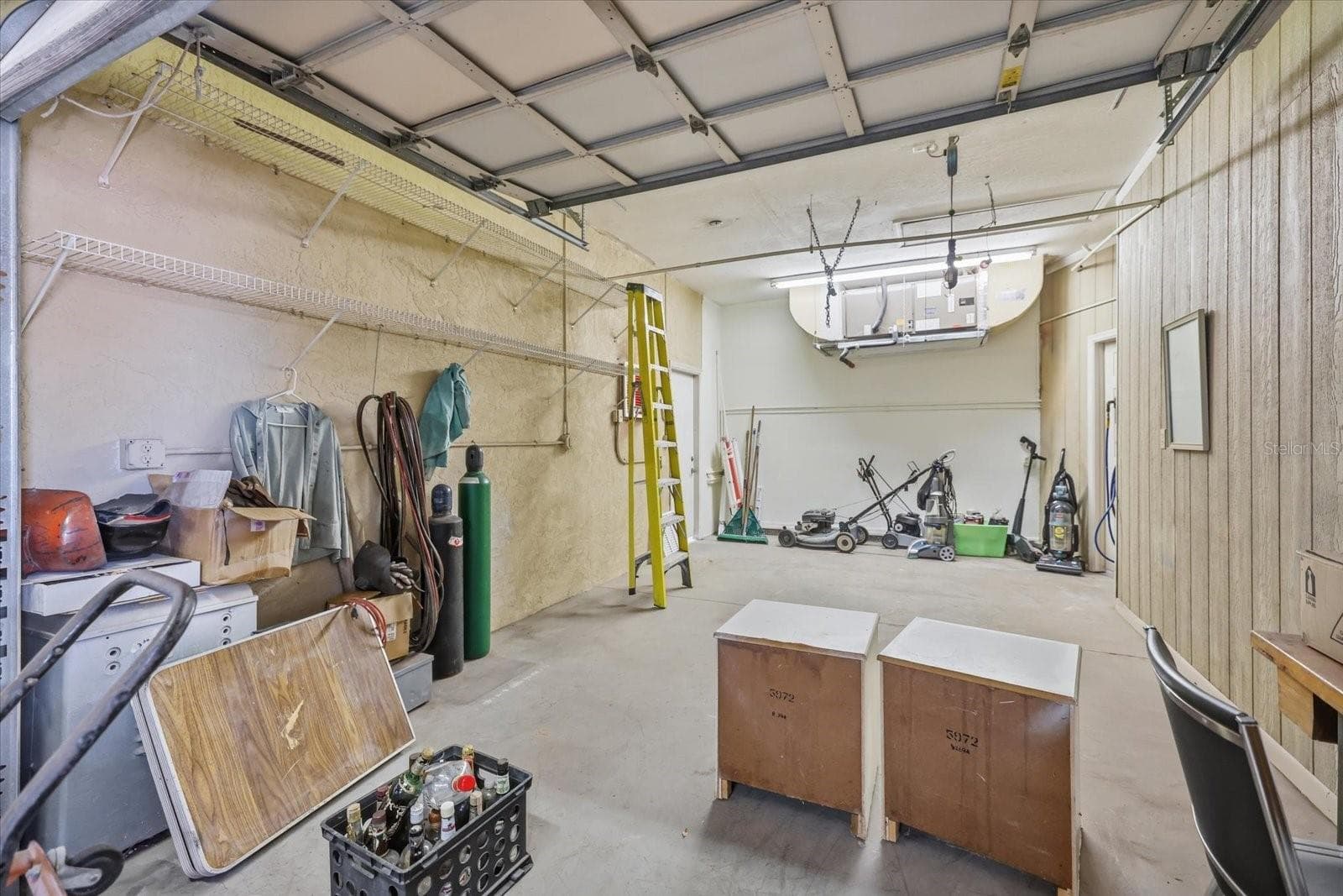 to be cleaned out - 9348 SAN BERNANDINO AVE, ENGLEWOOD