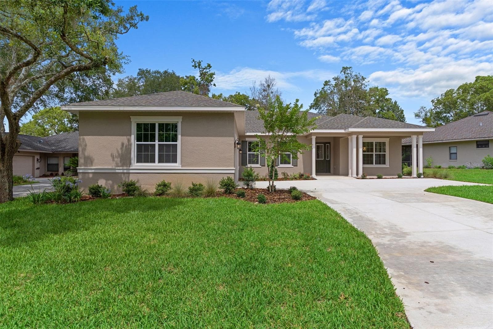 Single Family Residence at 3030 W BERMUDA DUNES DR, LECANTO, photo 3 of 64