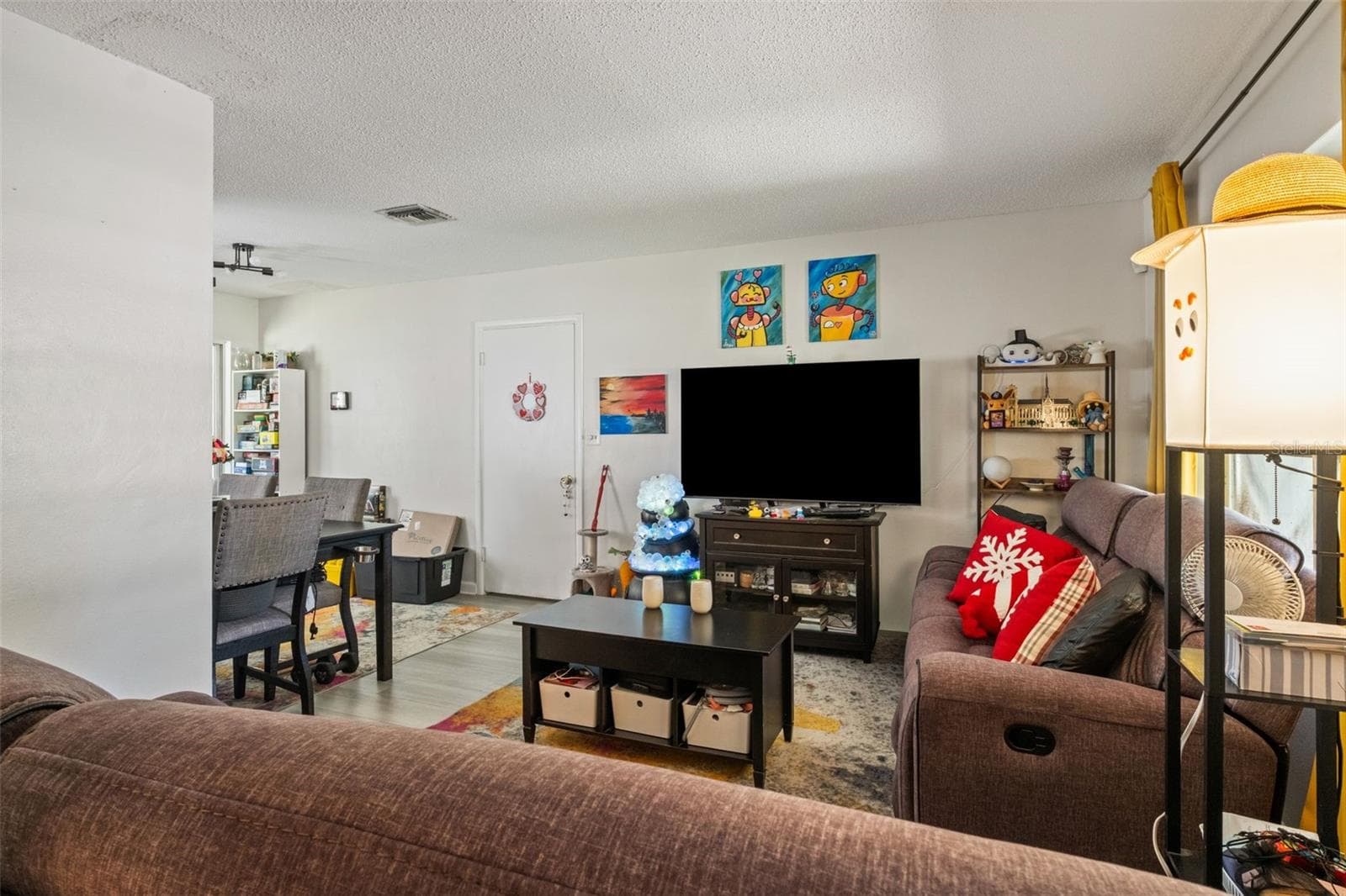 Single Family Residence at 5714 FERNHILL DR, ORLANDO, photo 10 of 24