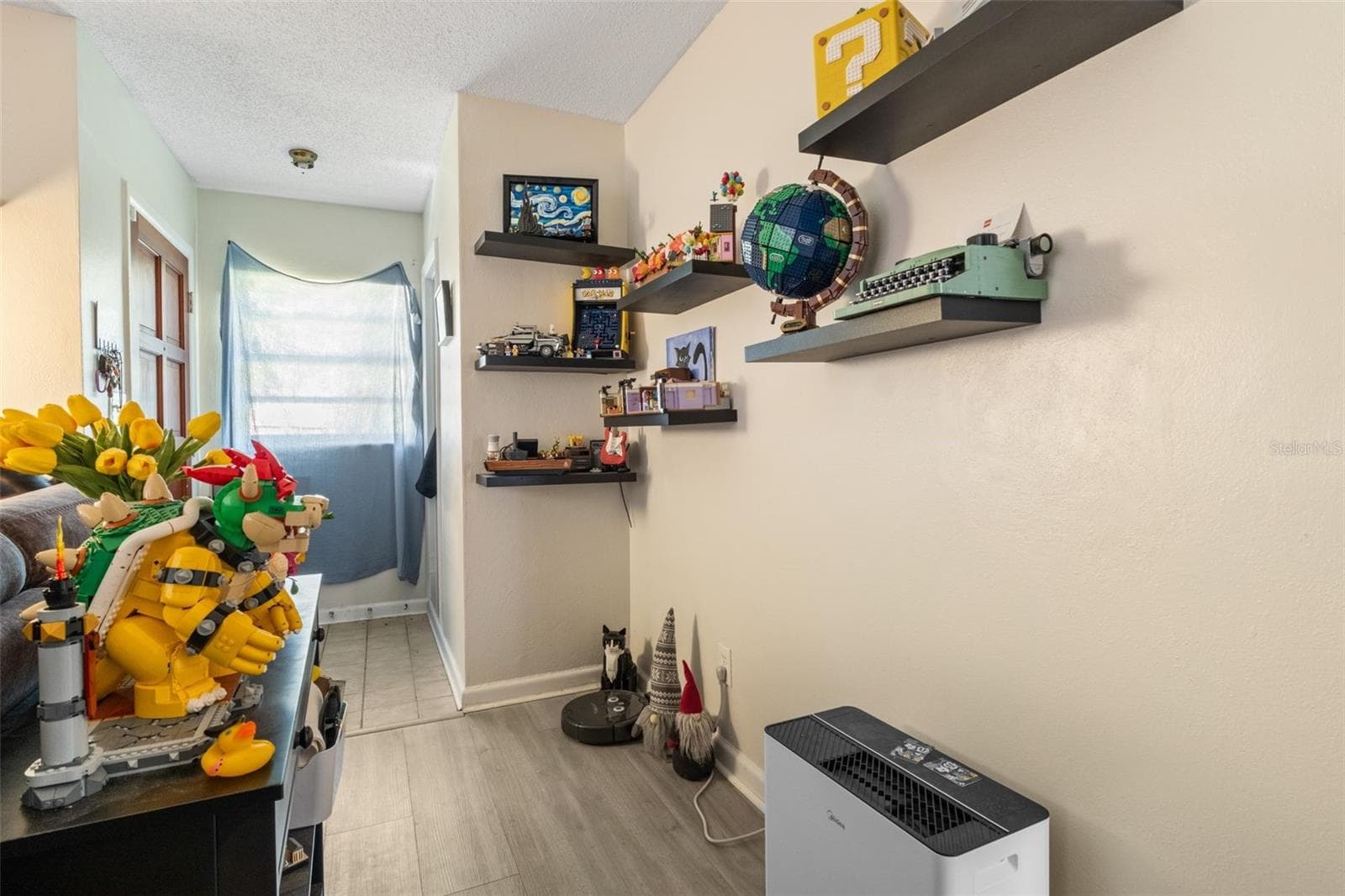Single Family Residence at 5714 FERNHILL DR, ORLANDO, photo 11 of 24