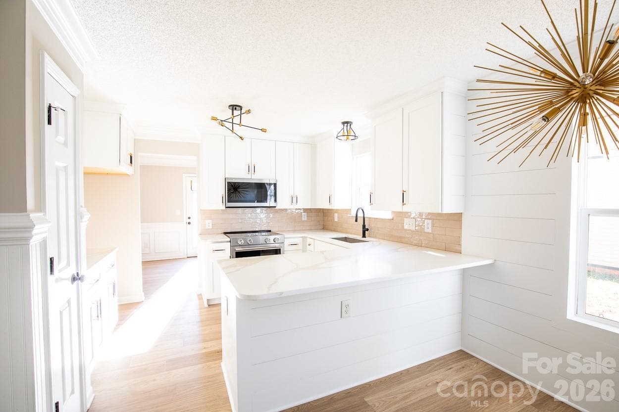 Kitchen - 1036 Valley Forge Road, Clover