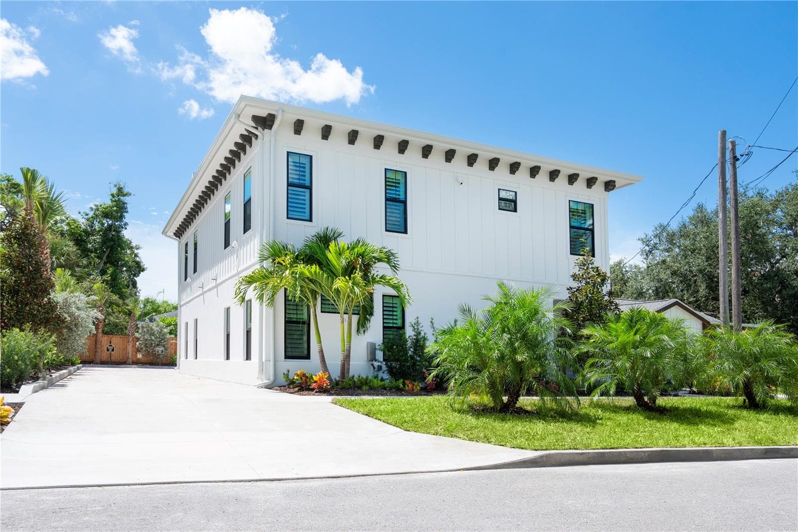 Quadruplex at 1234 15TH ST, SARASOTA, photo 2 of 17