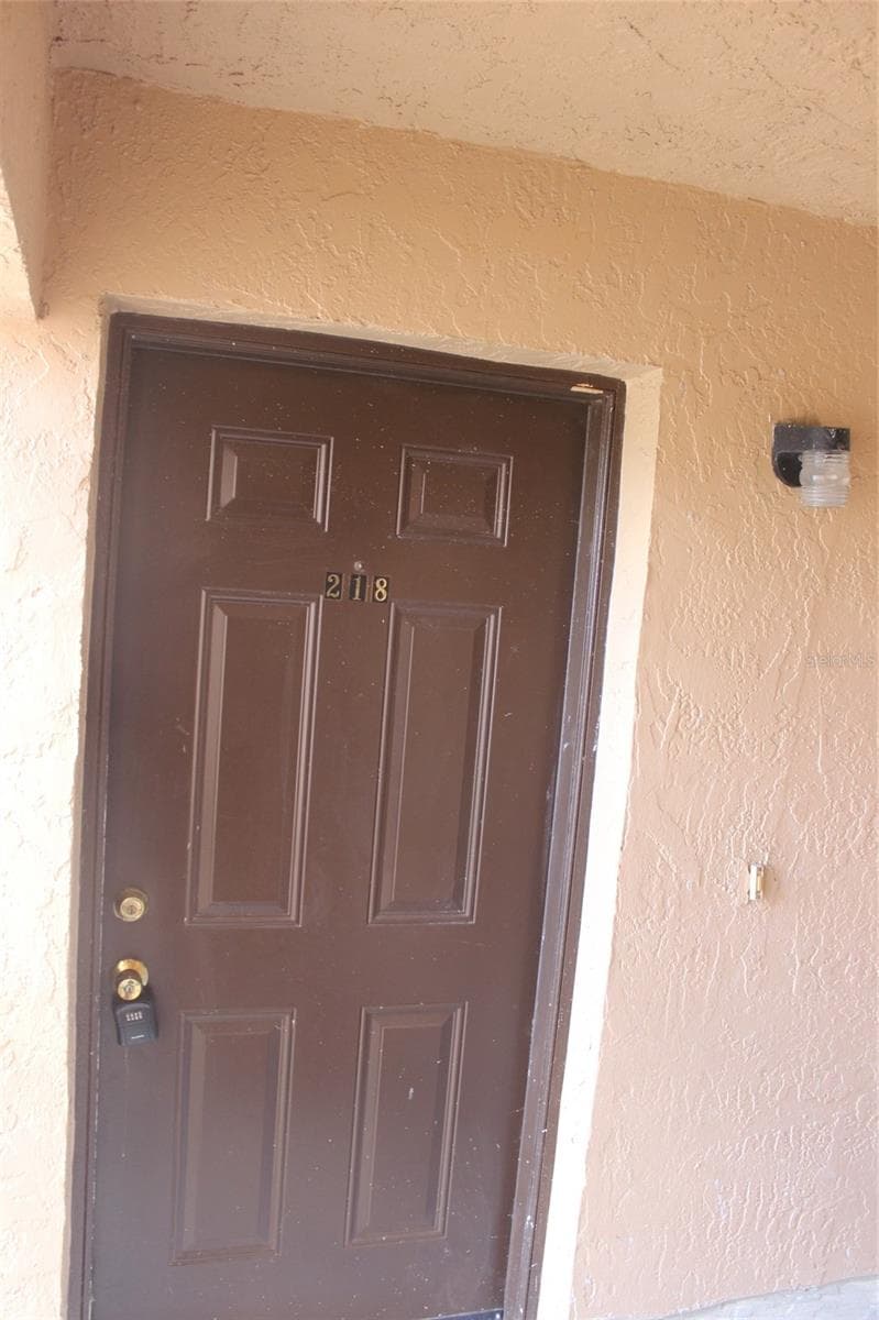 Condominium at 5231 VIA HACIENDA CIR #B218, ORLANDO, photo 3 of 24