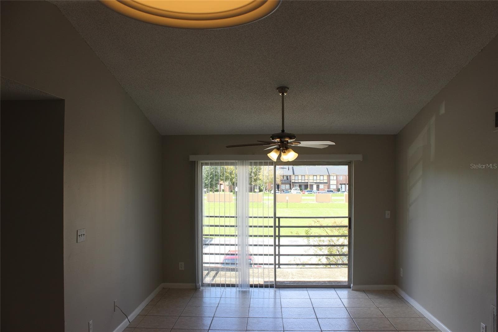 Condominium at 5231 VIA HACIENDA CIR #B218, ORLANDO, photo 9 of 24