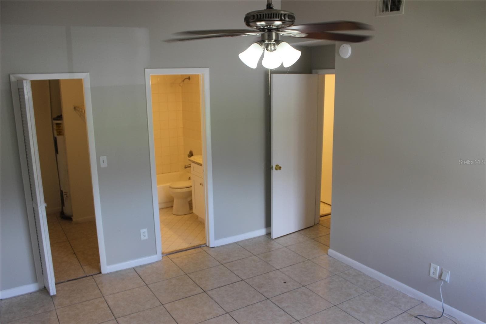 Condominium at 5231 VIA HACIENDA CIR #B218, ORLANDO, photo 18 of 24