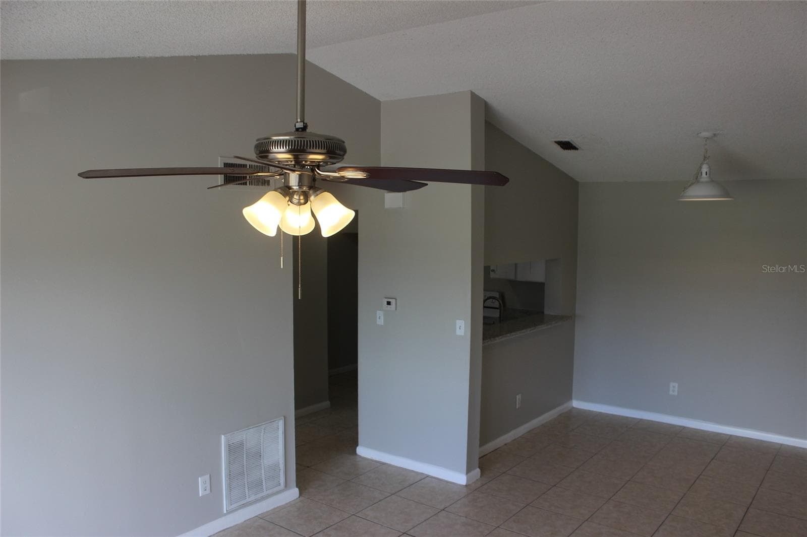 Condominium at 5231 VIA HACIENDA CIR #B218, ORLANDO, photo 7 of 24