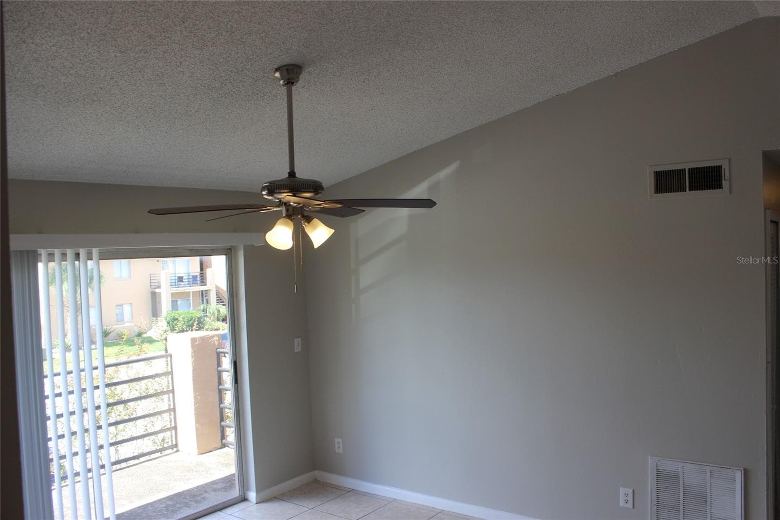 Condominium at 5231 VIA HACIENDA CIR #B218, ORLANDO, photo 8 of 24
